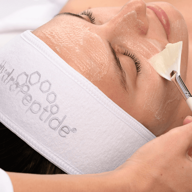 HydroGlass Facial®